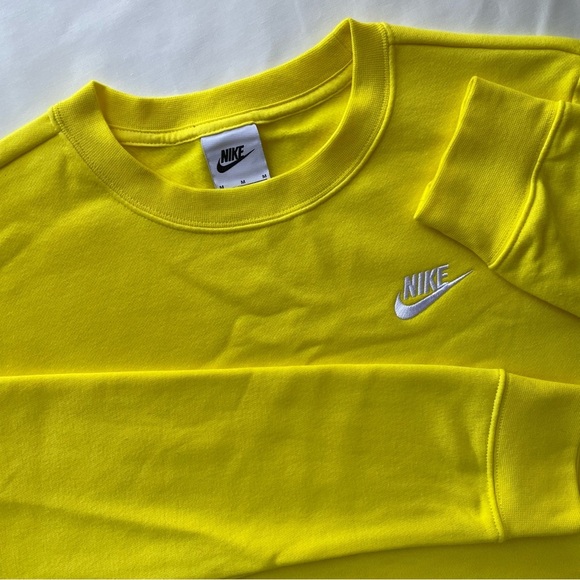 Men’s Unisex Nike Sportswear Club Fleece Crewneck Pullover Sweatshirt Medium - Picture 1 of 8
